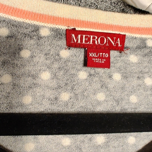 7 Piece Women's XL Black & White Bundle! 🖤 - Picture 10 of 16